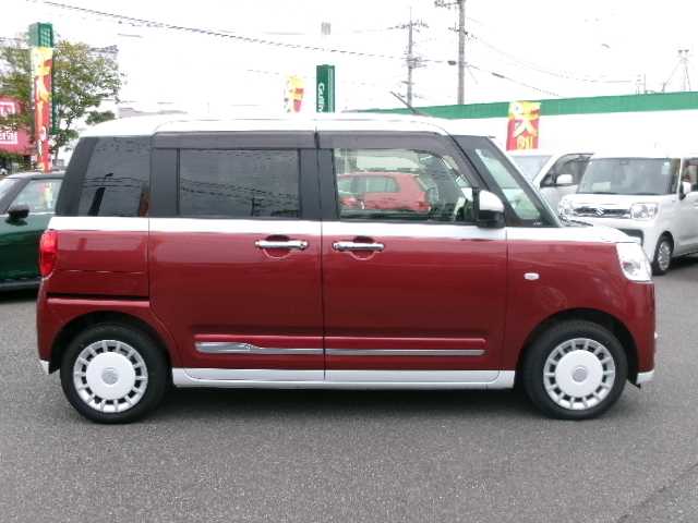 ダイハツ ムーヴ キャンバス ストライプス G 岡山県 2022(令4)年 0.7万km シャイニングホワイトパール/ファイアークォーツレッドメタリック 【 Smart Assist 】/ワンオーナー/純正9インチディスプレイオーディオ/フルセグテレビ/フロント・サイド・バックカメラ/パノラマモニター/Bluetooth/USB/HDMI/両側パワースライドドア/オートライト/フロントソナー・リアソナー/シートヒーター（前席）/スマートキー2個/ETC/純正LED/純正フロアマット/スマートキー2個