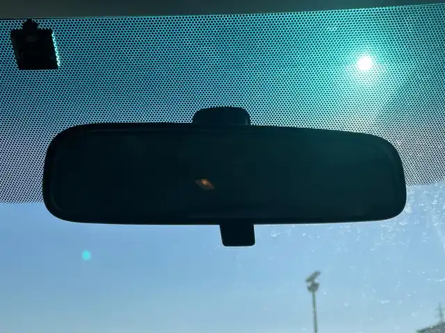 トヨタ ヴェルファイア 2．4Z 香川県 2013(平25)年 10.9万km ブラック 純正8型HDDナビ（NHZN-X62G）/・Bluetooth接続/・フルセグTV/・HDDミュージックサーバー/・CD/DVD/・AM/FM/純正11型後席用モニター（V11T-R62C）/両側電動スライドドア/クリアランスソナー/純正18インチアルミホイール/ビルトインETC/nanoe/オットマン/ステアリングリモコン/純正フロアマット/純正ドアバイザー/３列シート/MTモード付AT/ウォークスルー(2列目)/プッシュスタート/スマートキー