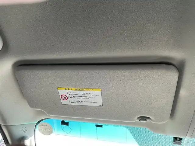 トヨタ ヴェルファイア 2．4Z 香川県 2013(平25)年 10.9万km ブラック 純正8型HDDナビ（NHZN-X62G）/・Bluetooth接続/・フルセグTV/・HDDミュージックサーバー/・CD/DVD/・AM/FM/純正11型後席用モニター（V11T-R62C）/両側電動スライドドア/クリアランスソナー/純正18インチアルミホイール/ビルトインETC/nanoe/オットマン/ステアリングリモコン/純正フロアマット/純正ドアバイザー/３列シート/MTモード付AT/ウォークスルー(2列目)/プッシュスタート/スマートキー