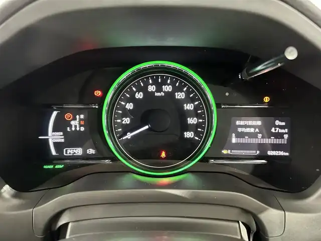 ホンダ ヴェゼル ハイブリッド Z ホンダセンシング 佐賀県 2020(令2)年 2.9万km ルーセブラックM 純正７インチナビ/（フルセグTV/CD/DVD/Bluetooth//USB/SD録音）/バックカメラ/衝突被害軽減ブレーキ/レーンキープアシスト/シートヒーター/ハーフレザーシート/パドルシフト/レーダークルーズコントロール/純正１７インチアルミホイール/ＬＥＤヘッドライト/オートライト/フォグライト/純正フロアマット/ビルトインＥＴＣ/スマートキー/スペアキー×１/電子パーキングブレーキ/ステアリングリモコン/横滑り防止装置/盗難防止装置