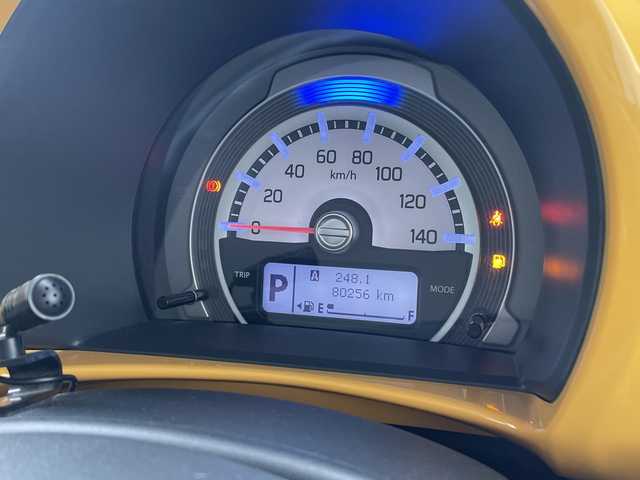 スズキ ハスラー G 沖縄県 2019(平31)年 8.1万km アクティブイエロー/ブラック2トーンルーフ ケンウッドナビ　【MDV-D407BTW】/　（ＴＶ　Ｂｌｕｅｔｏｏｔｈ　DVD　CD）/ドライブレコーダー　/プッシュスタート　/スマートキー　/ＬＥＤヘッドライト　/シートヒーター　/アイドリングストップ　/オートエアコン　/パワーウィンドウ　/パワーステアリング