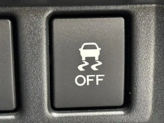 スバル インプレッサ スポーツ 2．0i－Lアイサイト 福岡県 2019(令1)年 4.9万km クォーツブルーP 純正ナビ／フルセグＴＶ／ＢＴ　/ＥＴＣ２．０　/バックカメラ　/衝突軽減システム　/レーダークルーズコントロール　/ＢＳＭ　/レーンキープ　/コーナーセンサー　/横滑り防止　/アイドリングストップ　/純正１７インチＡＷ