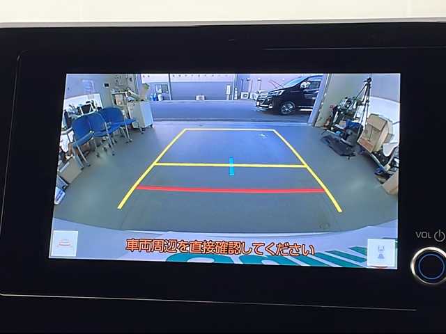 トヨタ ノア 宮崎県 2022(令4)年 3.1万km ホワイトパールクリスタルシャイン 純正ディスプレイオーディオナビ(フルセグTV/BT)/後席モニター/レーダークルコン/両側パワスラ/衝突軽減ブレーキ/コーナーセンサー/全方位モニター/トヨタセーフティ/シートヒーター/ステアリングスイッチ/ドラレコ前後/ETC2.0/USBポート/純正LEDヘッドライト/純正17インチアルミホイル/純正フロアマット/プッシュスタート/スマートキー
