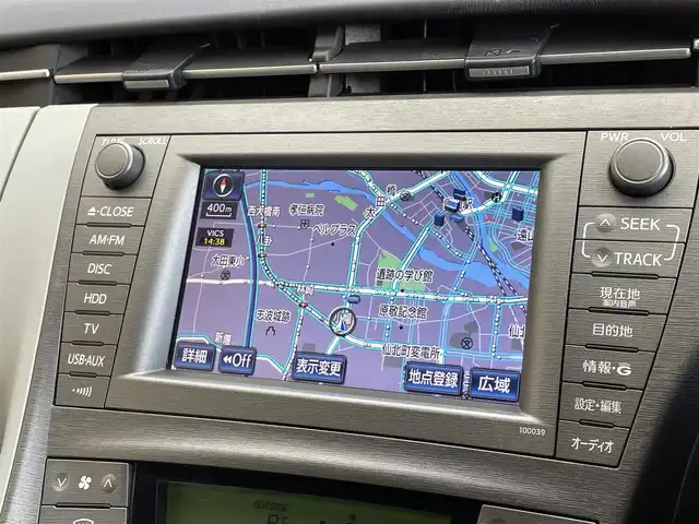 トヨタ プリウス G ツーリングセレ レザーパック 岩手県 2013(平25)年 8万km ホワイトパールクリスタルシャイン ヘッドアップディスプレイ/追従クルーズコントロール/オートライト/横滑り防止装置/アイドリングストップ/バックカメラ/コーナーセンサー/レザーシート/前席シートヒーター/運転席パワーシート/ビルトインETC/ワイパーデアイサー/ヘッドライトウォッシャー/パーキングアシスト/純正HDDナビ/純正フロアマット/純正17インチアルミホイール/純正LEDヘッドライト/純正オプションフォグライト/純正フロアマット/パワーステアリング/パワーウィンドウ