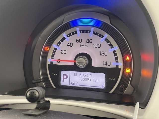 スズキ ハスラー X 沖縄県 2017(平29)年 6.5万km キャンディピンクメタリック/ホワイト2トーンルーフ 純正８インチナビ/　(ＣＤ　ＤＶＤ　フルセグＴＶ　Ｂｌｕｅｔｏｏｔｈ)/バックカメラ/デュアルカメラブレーキサポート/前席シートヒーター/アイドリングストップ/オートライト/純正アルミホイール/純正ドアバイザー/社外フロアマット/プッシュスタート/スマートキー/スペアキー有り