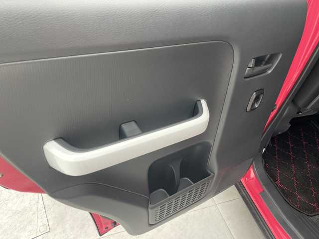 スズキ ハスラー X 沖縄県 2017(平29)年 6.5万km キャンディピンクメタリック/ホワイト2トーンルーフ 純正８インチナビ/　(ＣＤ　ＤＶＤ　フルセグＴＶ　Ｂｌｕｅｔｏｏｔｈ)/バックカメラ/デュアルカメラブレーキサポート/前席シートヒーター/アイドリングストップ/オートライト/純正アルミホイール/純正ドアバイザー/社外フロアマット/プッシュスタート/スマートキー/スペアキー有り