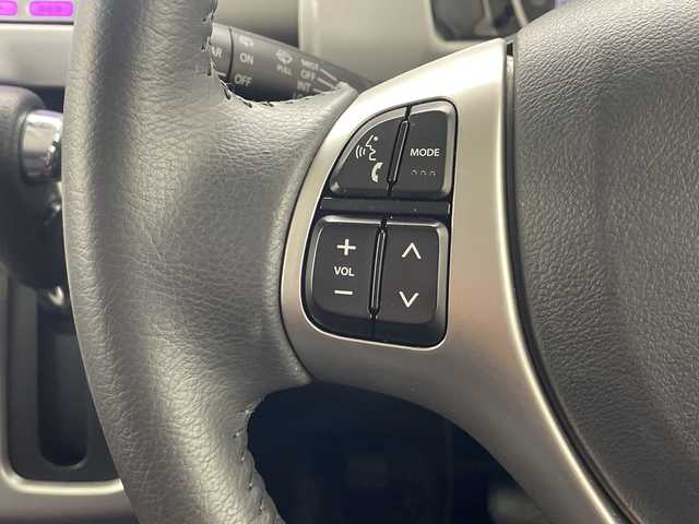 スズキ ハスラー X 沖縄県 2017(平29)年 6.5万km キャンディピンクメタリック/ホワイト2トーンルーフ 純正８インチナビ/　(ＣＤ　ＤＶＤ　フルセグＴＶ　Ｂｌｕｅｔｏｏｔｈ)/バックカメラ/デュアルカメラブレーキサポート/前席シートヒーター/アイドリングストップ/オートライト/純正アルミホイール/純正ドアバイザー/社外フロアマット/プッシュスタート/スマートキー/スペアキー有り