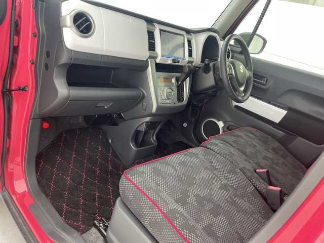 スズキ ハスラー X 沖縄県 2017(平29)年 6.5万km キャンディピンクメタリック/ホワイト2トーンルーフ 純正８インチナビ/　(ＣＤ　ＤＶＤ　フルセグＴＶ　Ｂｌｕｅｔｏｏｔｈ)/バックカメラ/デュアルカメラブレーキサポート/前席シートヒーター/アイドリングストップ/オートライト/純正アルミホイール/純正ドアバイザー/社外フロアマット/プッシュスタート/スマートキー/スペアキー有り