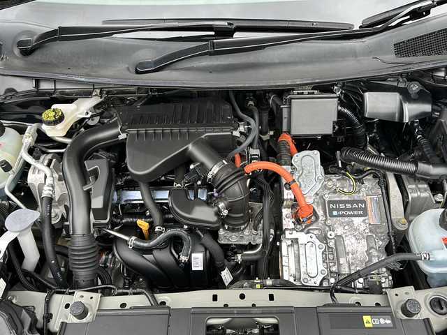 日産 オーラ G FOUR レザーエディション 福島県 2023(令5)年 4.7万km ミッドナイトブラック/サンライズカッパー 日産コネクトナビ　全周囲Ｃ　プロパイロット　ＢＯＳＥパーソナルサウンド　デジタルミラー　フルセグ　ＦＲエアロ　ドラレコ　ＨＤＭＩ　黒革シートヒーター　Ｑｉ充電　ステアヒーター　積込スタッドレス付ＡＷ