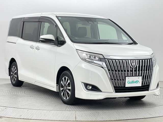 トヨタ エスクァイア Gi 新潟県 2018(平30)年 4.3万km ホワイトパールクリスタルシャイン 衝突被害軽減ブレーキ/レーンキープアシスト/純正７インチナビ/　（フルセグTV/BT/CD/DVD/AM/FM）/バックカメラ/両側パワースライドドア/クルーズコントロール/LEDヘッドライト/革シート/シートヒーター/純正15インチアルミホイール/アイドリングストップ/スマートキー/ビルトインETC