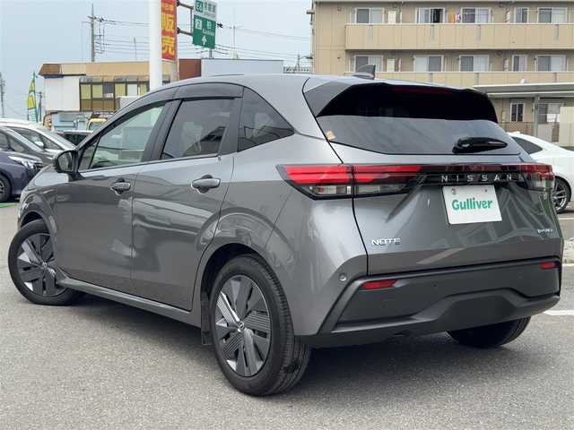 日産 ノート X 千葉県 2021(令3)年 4.2万km ダークメタルグレー プロパイロット/衝突被害軽減ブレーキ/レーダークルーズコントロール/LEDヘッドライト/前後コーナーセンサー/純正9インチメモリーナビ/Bluetooth/バック＋全方位カメラ/フルセグTV/ETC2.0/純正ドライブレコーダー/純正フロアマット/プッシュスタート/スマートキー/取扱説明書＆保証書
