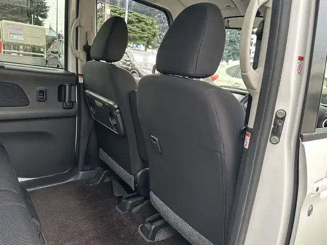 日産 デイズ ルークス X Vセレクション 道北・旭川 2017(平29)年 9.7万km ホワイトパール (株)IDOMが運営する【じしゃロン旭川店】の自社ローン専用車両になります。こちらは現金またはオートローンご利用時の価格です。自社ローンご希望の方は別途その旨お申付け下さい/　/・純正ナビ(CD/DVD/BT/SD/フルセグ)/・アラウンドビューモニター/・ETC/・ドライブレコーダー/・レーダーブレーキ/・両席パワースライドドア/・プッシュスタート/・スマートキー２個/・取扱説明書