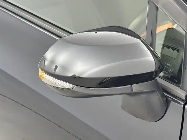 トヨタ シエンタ ファンベースG 福井県 2019(令1)年 4万km ブラックマイカ 社外SDナビ【CNRE05WD】/CD/DVD/フルセグTV/Bluetooth/SD/AM/FM/バックカメラ /トヨタセーフティセンス/レーンディパーチャーアラート/先行車発進お知らせ機能/両側パワースライドドア /プッシュスタート /革巻きステアリング/ステアリングチルド機構/ライトレベライザー /ウィンカー・電動格納式ミラー/サイドバイザー/純正フロアマット