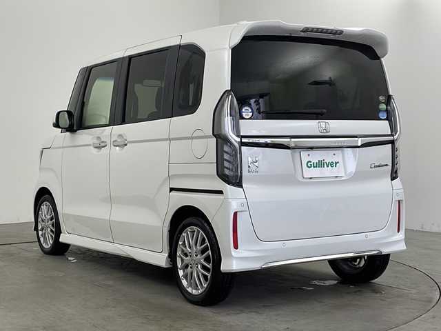 ホンダ Ｎ ＢＯＸ カスタム L ターボ 兵庫県 2021(令3)年 7.3万km プラチナホワイトパール ・社外ナビ/CD/DVD/BT/TV/・バックカメラ/・ホンダセンシング/・衝突軽減ブレーキ/・レーンキープアシスト/・レーダークルーズコントロール/・アイドリングストップ/・後方コーナーセンサー/・前方ドラブレコーダー/・両側パワースライドドア/・LEDオートライト/・オートマチックハイビーム/・パドルシフト/・ステアリングリモコン/・ETC/・純正１５インチアルミホイール/・スマートキー/・プラズマクラスター/・プッシュスタート/・w＋サイドエアバッグ/・カーテンエアバッグ