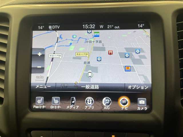 クライスラー・ジープ ジープ チェロキー リミテッド 岡山県 2016(平28)年 8.4万km ブラック 純正ナビ/パワーシート（D/N）/シートヒーター（D/N）/リアカメラ/レザーシート/パワーテールゲート/ドラレコ/クリアランスソナー/純正18インチアルミ/アクティブクルーズコントロール/ETC/Bluetooth/フルセグTV