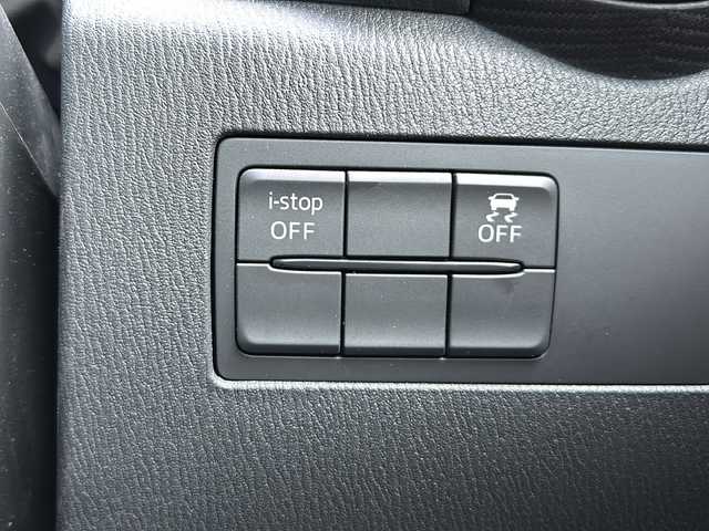 マツダ デミオ 13Sテーラードブラウン 静岡県 2017(平29)年 3.6万km ソウルレッドプレミアムメタリック 専用インテリア/【主要装備】/純正ナビ　/ステアリングスイッチ　/ヘッドアップディスプレイ　/シートヒーター　/ドライブレコーダー　/スマートシティブレーキサポート　/スマートキー　/プッシュスタート　/スペアキー有り　/オートライト　/ＥＴＣ/純正15インチアルミ