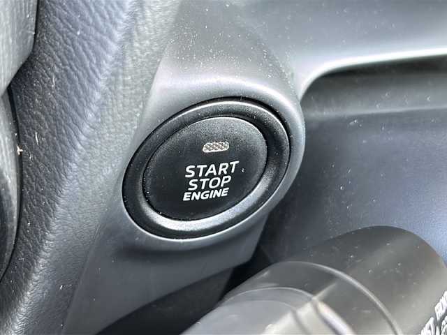 マツダ デミオ 13Sテーラードブラウン 静岡県 2017(平29)年 3.6万km ソウルレッドプレミアムメタリック 専用インテリア/【主要装備】/純正ナビ　/ステアリングスイッチ　/ヘッドアップディスプレイ　/シートヒーター　/ドライブレコーダー　/スマートシティブレーキサポート　/スマートキー　/プッシュスタート　/スペアキー有り　/オートライト　/ＥＴＣ/純正15インチアルミ