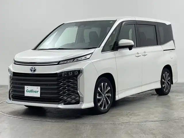 トヨタ ヴォクシー ハイブリッド S－Z 群馬県 2022(令4)年 5.3万km ホワイトパールクリスタルシャイン 純正１０．５型ナビ　フルセグＴＶ　バックカメラ　アダプティブクルーズコントロール　衝突被害軽減ブレーキ　レーンアシスト　両側電動スライドドア　ＡＣ１００Ｖ充電　ＥＴＣ２．０　ＬＥＤ　スマートキー