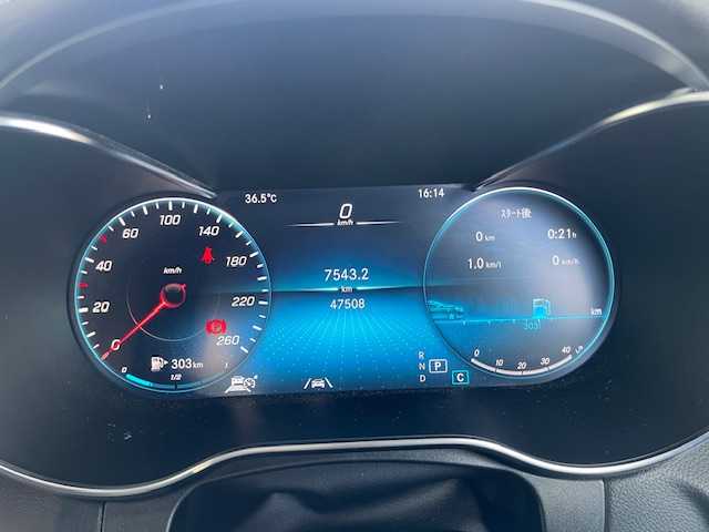 メルセデス・ベンツ ＧＬＣ２２０ d 4マチック クーペ AMGライン 愛知県 2021(令3)年 4.8万km ダイヤモンドホワイト レザーエクスクルーシブＰＫＧ/・１２．３インチデジタルメーター/・ヘッドアップディスプレイ/・黒革シート/・エナジャイジングＰＫＧ/・マルチコントロールシートバック/・Ｂｕｒｍｅｓｔｅｒサウンド（１３スピーカー）/純正１０．２５インチナビ/（フルセグ/USB/BT/AM/FM)/サンルーフ/アラウンドビューモニター/ETC2.0/パワーシート/シートヒーター/エアシート/純正フロアマット/電動リアゲート/電動格納式ミラー/クリアランスソナー/レーダークルーズコントロール/ABS/衝突被害軽減システム/横滑り防止装置/レーンキープアシスト/盗難防止装置/LEDオートライト/純正アルミホイール/保証書/取扱説明書/スペアキー/スマートキー