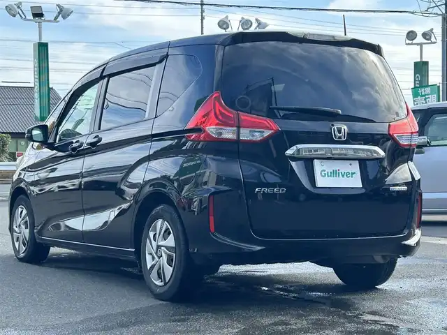 ホンダ フリード ハイブリット G ホンダセンシング 愛知県 2017(平29)年 9.7万km クリスタルブラックパール /純正9インチメモリナビ(VXM-175VFNi)/(フルセグTV/Bluetooth/DISC/SD)//ホンダセンシング//レーダークルーズコントロール//レーンキープアシスト//衝突軽減ブレーキ//バックカメラ//前後ドライブレコーダー(ZDR-015)//両側パワースライドドア//ビルトインＥＴＣ//スマートキー//ＬＥＤヘッドライト//スペアキーx1