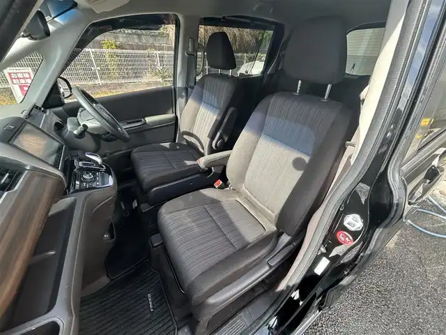 ホンダ フリード ハイブリット G ホンダセンシング 愛知県 2017(平29)年 9.7万km クリスタルブラックパール /純正9インチメモリナビ(VXM-175VFNi)/(フルセグTV/Bluetooth/DISC/SD)//ホンダセンシング//レーダークルーズコントロール//レーンキープアシスト//衝突軽減ブレーキ//バックカメラ//前後ドライブレコーダー(ZDR-015)//両側パワースライドドア//ビルトインＥＴＣ//スマートキー//ＬＥＤヘッドライト//スペアキーx1