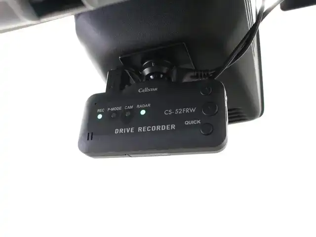 スズキ スイフト スポーツ 三重県 2023(令5)年 1.7万km ピュアホワイトP セーフティサポート/アイドリングストップ/純正8インチメモリナビ・地デジTV/・DVD/CD/・Bluetooth/全方位モニター/バックソナー/セルスタードライブレコーダー/セルスターGPSレーダー探知機/レーダークルーズコントロール/ブラインドスポットモニター/シートヒーター/ビルトインETC/純正17インチアルミホイール/LEDヘッドランプ/・オートライト/フロントフォグランプ/プッシュエンジンスタート/スマートキー×2/新車時保証書/取扱説明書