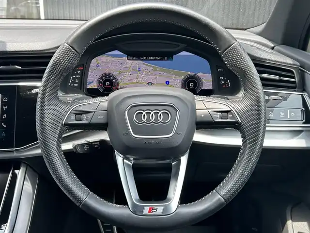 アウディ Ｑ７ 45TFSIクワトロアダプティブエアサスペンション 福岡県 2021(令3)年 6.8万km グレイシアホワイトメタリック アダプティブクルーズコントロール/レーンキープアシスト/ブライドンスポットモニター/マトリクスLEDヘッドライト/バーチャルコックピット/黒革シート/シートヒーター/エアサスペンション/パワーバックドア/純正ナビ/Applecarplay/androidauto/全方位カメラ/フルセグTV/Bluetooth/純正２１インチアルミホイール/ETC