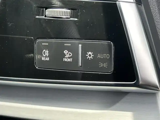 アウディ Ｑ７ 45TFSIクワトロアダプティブエアサスペンション 福岡県 2021(令3)年 6.8万km グレイシアホワイトメタリック アダプティブクルーズコントロール/レーンキープアシスト/ブライドンスポットモニター/マトリクスLEDヘッドライト/バーチャルコックピット/黒革シート/シートヒーター/エアサスペンション/パワーバックドア/純正ナビ/Applecarplay/androidauto/全方位カメラ/フルセグTV/Bluetooth/純正２１インチアルミホイール/ETC