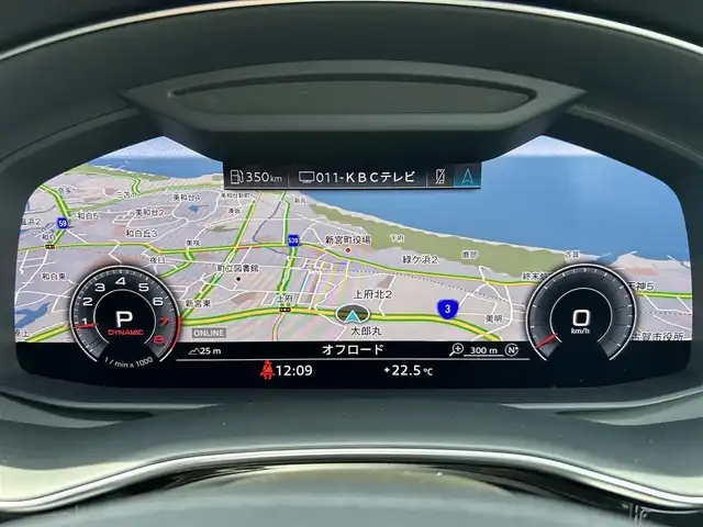 アウディ Ｑ７ 45TFSIクワトロアダプティブエアサスペンション 福岡県 2021(令3)年 6.8万km グレイシアホワイトメタリック アダプティブクルーズコントロール/レーンキープアシスト/ブライドンスポットモニター/マトリクスLEDヘッドライト/バーチャルコックピット/黒革シート/シートヒーター/エアサスペンション/パワーバックドア/純正ナビ/Applecarplay/androidauto/全方位カメラ/フルセグTV/Bluetooth/純正２１インチアルミホイール/ETC