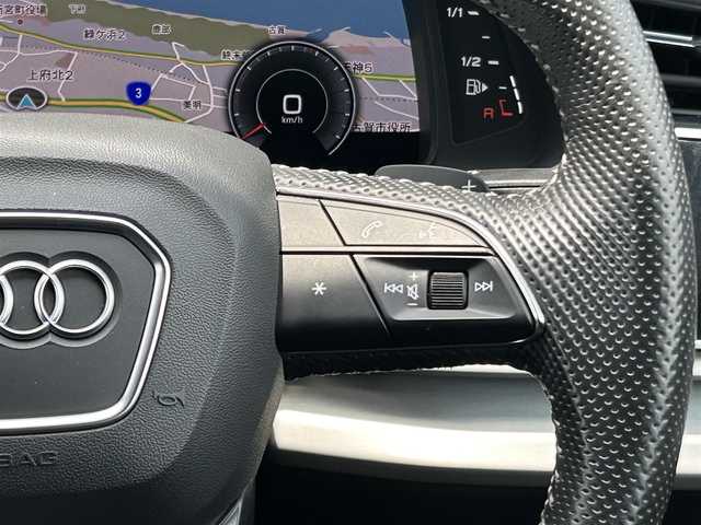 アウディ Ｑ７ 45 Sラインリミテッド 福岡県 2021(令3)年 6.8万km グレイシアホワイトメタリック アダプティブクルーズコントロール/レーンキープアシスト/ブライドンスポットモニター/マトリクスLEDヘッドライト/バーチャルコックピット/黒革シート/シートヒーター/エアサスペンション/パワーバックドア/純正ナビ/Applecarplay/androidauto/全方位カメラ/フルセグTV/Bluetooth/純正２１インチアルミホイール/ETC