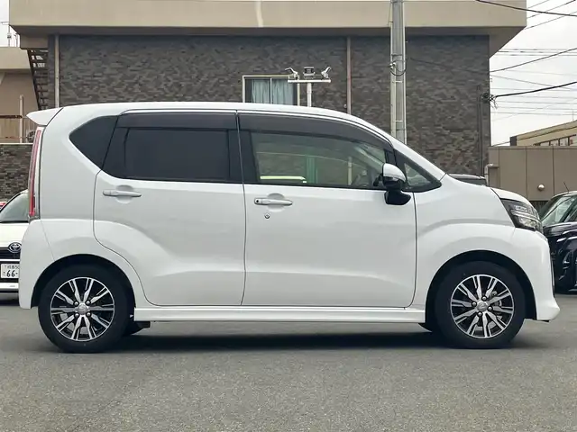 ダイハツ ムーヴ カスタム X VS SAⅢ 静岡県 2023(令5)年 0.8万km シャイニングホワイトパール エンジンスタートボタン/パワーステアリング/パワーウィンドウ/アイドリングストップ/スマートキー/オートエアコン/全方位カメラ/8インチメモリナビ（CD/DVD/BT/フルセグ）/ベンチシート/フロアマット/D席シートヒーター/純正アルミホイール/ABS/横滑り防止装置/レーンキープアシスト/コーナーセンサー/盗難防止装置/オートライト/オートマチックハイビーム/LEDヘッドライト/Wエアバック/衝突軽減システム