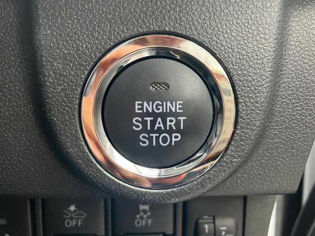 ダイハツ ムーヴ カスタム X VS SAⅢ 静岡県 2023(令5)年 0.8万km シャイニングホワイトパール エンジンスタートボタン/パワーステアリング/パワーウィンドウ/アイドリングストップ/スマートキー/オートエアコン/全方位カメラ/8インチメモリナビ（CD/DVD/BT/フルセグ）/ベンチシート/フロアマット/D席シートヒーター/純正アルミホイール/ABS/横滑り防止装置/レーンキープアシスト/コーナーセンサー/盗難防止装置/オートライト/オートマチックハイビーム/LEDヘッドライト/Wエアバック/衝突軽減システム