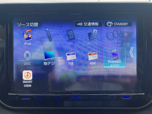ダイハツ ムーヴ カスタム X VS SAⅢ 静岡県 2023(令5)年 0.8万km シャイニングホワイトパール エンジンスタートボタン/パワーステアリング/パワーウィンドウ/アイドリングストップ/スマートキー/オートエアコン/全方位カメラ/8インチメモリナビ（CD/DVD/BT/フルセグ）/ベンチシート/フロアマット/D席シートヒーター/純正アルミホイール/ABS/横滑り防止装置/レーンキープアシスト/コーナーセンサー/盗難防止装置/オートライト/オートマチックハイビーム/LEDヘッドライト/Wエアバック/衝突軽減システム