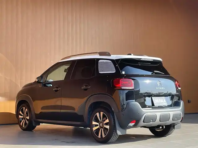 シトロエン シトロエン Ｃ３ エアクロス シャイン 愛知県 2019(令1)年 2.9万km 黒 純正ナビ/AppleCarPlay/フルセグTV/Bluetooth/バックカメラ/ETC/クルーズコントロール/レーンキープ/ブラインドスポットモニター/ワイヤレスチャージ/純正16インチアルミホイール/プッシュスタート/ルーフレール/LEDヘッドライト