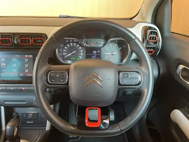 シトロエン シトロエン Ｃ３ エアクロス シャイン 愛知県 2019(令1)年 2.9万km 黒 純正ナビ/AppleCarPlay/フルセグTV/Bluetooth/バックカメラ/ETC/クルーズコントロール/レーンキープ/ブラインドスポットモニター/ワイヤレスチャージ/純正16インチアルミホイール/プッシュスタート/ルーフレール/LEDヘッドライト