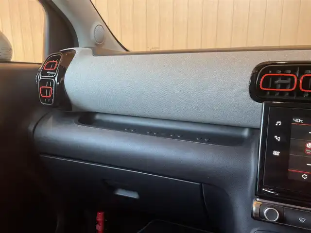 シトロエン シトロエン Ｃ３ エアクロス シャイン 愛知県 2019(令1)年 2.9万km 黒 純正ナビ/AppleCarPlay/フルセグTV/Bluetooth/バックカメラ/ETC/クルーズコントロール/レーンキープ/ブラインドスポットモニター/ワイヤレスチャージ/純正16インチアルミホイール/プッシュスタート/ルーフレール/LEDヘッドライト