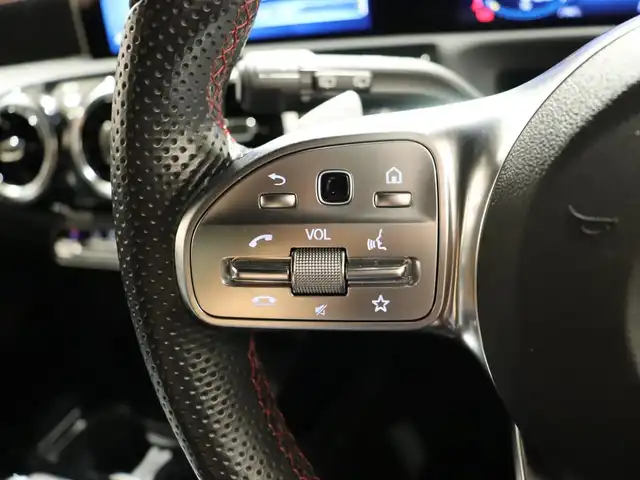 メルセデス・ベンツ Ａ２００ｄ AMGライン 静岡県 2019(令1)年 3.9万km コスモスブラック 純正ナビ/フルセグTV/パドルシフト/インテリジェントライトシステム/社外レーダー/ACC/BSM/LKA/ドラレコ/LEDヘッドライト/シートキネティクス/ワイヤレス充電