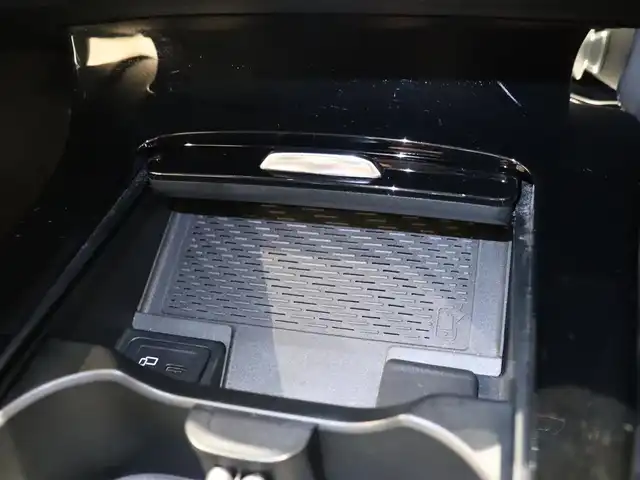 メルセデス・ベンツ Ａ２００ｄ AMGライン 静岡県 2019(令1)年 3.9万km コスモスブラック 純正ナビ/フルセグTV/パドルシフト/インテリジェントライトシステム/社外レーダー/ACC/BSM/LKA/ドラレコ/LEDヘッドライト/シートキネティクス/ワイヤレス充電