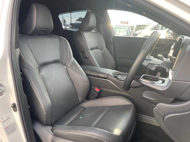 トヨタ クラウン スポーツ Z 長崎県 2023(令5)年 2.7万km プレシャスホワイトパール 純正メーカーナビ/BT/USB/Mira cast/フルセグTV/パノラミックビューモニター/パノラマサンルーフ/ブラックレザーシート/前席パワーシート/D席メモリーシート/前席シートヒーター/エアーシート/トヨタチームメイト/トヨタセーフティセンス/レーダークルーズコントロール/デジタルインナーミラー/ブラインドスポットモニター/純正21インチAW/ビルトインETC
