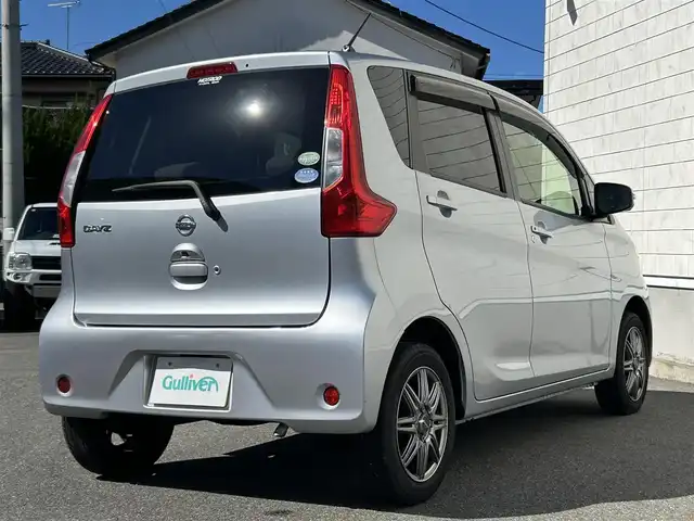 日産 デイズ X 山形県 2017(平29)年 3.7万km クールシルバー オーディオ/FM/AM/DVD/横滑り防止装置/衝突軽減ブレーキ/アイドリングストップ/スマートキー/スペアキー/ダブルエアバック/プッシュスタート/純正マット/純正バイザー/AUTOエアコン
