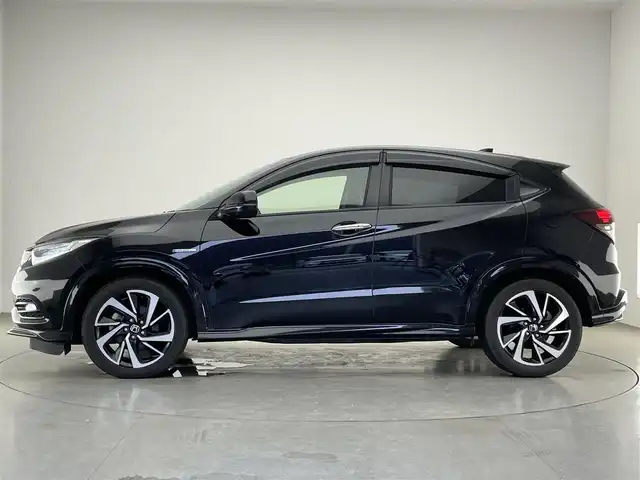 ホンダ ヴェゼル ハイブリッド RS ホンダセンシング 愛知県 2018(平30)年 7.2万km クリスタルブラックパール 純正ナビ　フルセグＴＶ　Ｂｌｕｅｔｏｏｔｈ　バックカメラ　ハーフレザー　シートヒーター　プッシュスタート　電動パーキング　ＥＴＣ　ホンダセンシング　衝突軽減　追従クルコン　ＬＥＤオートライト　禁煙車