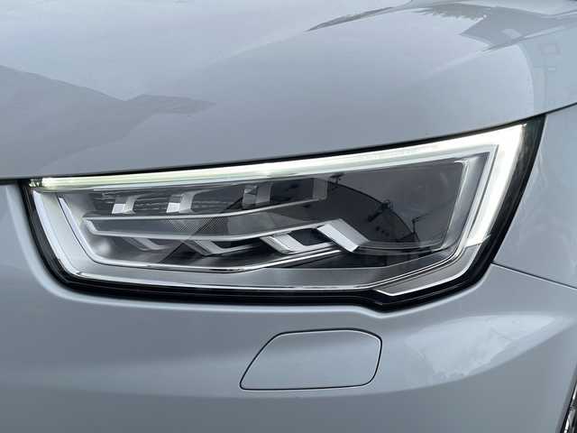 アウディ Ａ１ SB 1．0TFSI スポーツ 道央・札幌 2018(平30)年 1.7万km 白 純正ナビ(TV、BT、CD、DVD、FM、AM)/ステアリングスイッチ/クリアランスソナー/コーナーセンサー/シートヒーター前席/横滑り防止/オートライト/ドライブレコーダー/純正ドアバイザー/電格ミラー/プッシュスタート