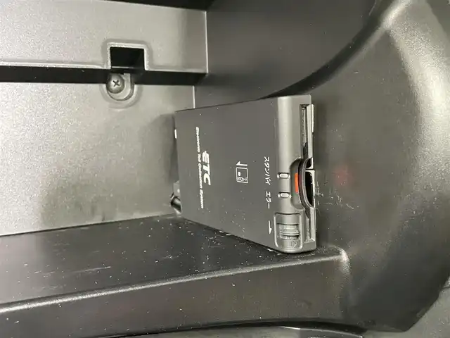 日産 ノート e－パワー X 大分県 2017(平29)年 7.1万km スーパーブラック 衝突軽減ブレーキ/純正ナビ/（フルセグ/CD/DVD/Bluetooth）/バックカメラ/ETC/オートライト/ヘッドライトレベライザー/ステアリングスイッチ/電動格納ミラー/純正アルミホイール/スマートキープッシュスタート