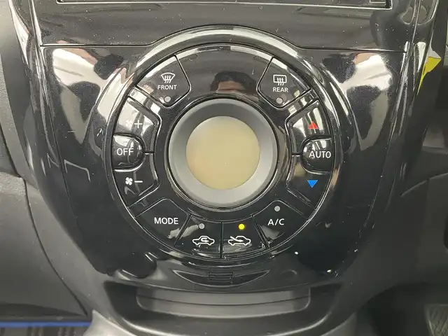 日産 ノート e－パワー X 大分県 2017(平29)年 7.1万km スーパーブラック 衝突軽減ブレーキ/純正ナビ/（フルセグ/CD/DVD/Bluetooth）/バックカメラ/ETC/オートライト/ヘッドライトレベライザー/ステアリングスイッチ/電動格納ミラー/純正アルミホイール/スマートキープッシュスタート