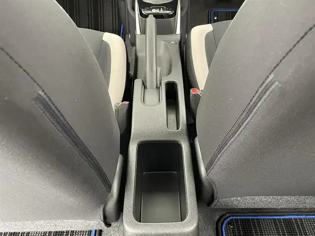 日産 ノート e－パワー X 大分県 2017(平29)年 7.1万km スーパーブラック 衝突軽減ブレーキ/純正ナビ/（フルセグ/CD/DVD/Bluetooth）/バックカメラ/ETC/オートライト/ヘッドライトレベライザー/ステアリングスイッチ/電動格納ミラー/純正アルミホイール/スマートキープッシュスタート