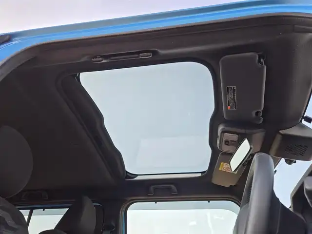 ダイハツ タフト G クロムベンチャー 鹿児島県 2021(令3)年 4.8万km スプラッシュブルーM 純正ＳＤナビ（ＮＳＺＮ－Ｙ７１ＤＳ）　/純正ドライブレコーダー　/パノラマルーフ　/ビルトインＥＴＣ　/Ｂｌｕｅｔｏｏｔｈオーディオ　/フルセグテレビ　/Ｄ＋Ｎ席シートヒーター　/パノラマモニター　/ルーフレール/前後コーナーセンサー/純正アルミホイール(15インチ)/横滑り防止装置/プッシュスタート/スマートキー/LEDヘッドライト/エアバック(W+サイド)