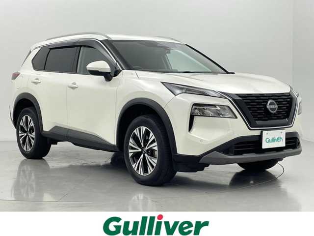 日産 エクストレイル X e－4ORCE 熊本県 2022(令4)年 2.6万km 白 ワンオーナー/４WD/純正ナビ（ＡｐｐｌＣａｒＰｌａｙ・ＡｎｄｒｏｉｄＡｕｔｏ・ＢＴ・フルセグ・ＵＳＢ）/全周囲カメラ　/純正前後ドライブレコーダー　/レーダークルーズコントロール/ビルトインＥＴＣ　/前後クリアランスソナー　/プロパイロット/ダウンヒルアシスト　/パワーバックドア/ブラインドスポットモニター/前席シートヒーター/前席パワーシート/ステアリングヒーター/純正フロアマット/純正１８インチAW/オートライト/LEDヘッドライト/スマートキー/プッシュスタート/スペアキー1本/保証書/取扱説明書