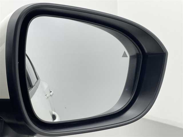 日産 エクストレイル X e－4ORCE 熊本県 2022(令4)年 2.6万km 白 ワンオーナー/４WD/純正ナビ（ＡｐｐｌＣａｒＰｌａｙ・ＡｎｄｒｏｉｄＡｕｔｏ・ＢＴ・フルセグ・ＵＳＢ）/全周囲カメラ　/純正前後ドライブレコーダー　/レーダークルーズコントロール/ビルトインＥＴＣ　/前後クリアランスソナー　/プロパイロット/ダウンヒルアシスト　/パワーバックドア/ブラインドスポットモニター/前席シートヒーター/前席パワーシート/ステアリングヒーター/純正フロアマット/純正１８インチAW/オートライト/LEDヘッドライト/スマートキー/プッシュスタート/スペアキー1本/保証書/取扱説明書