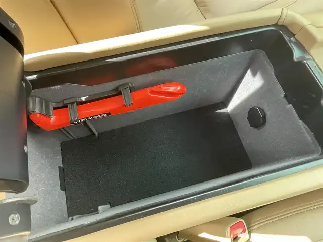 レクサス ＳＣ 430 宮崎県 2006(平18)年 4万km コスモシルバー マークレビンソン　レザーシート　純正ナビ　ＥＴＣ　クルーズコントロール　ＨＩＤオートライト　純正１８ＡＷ