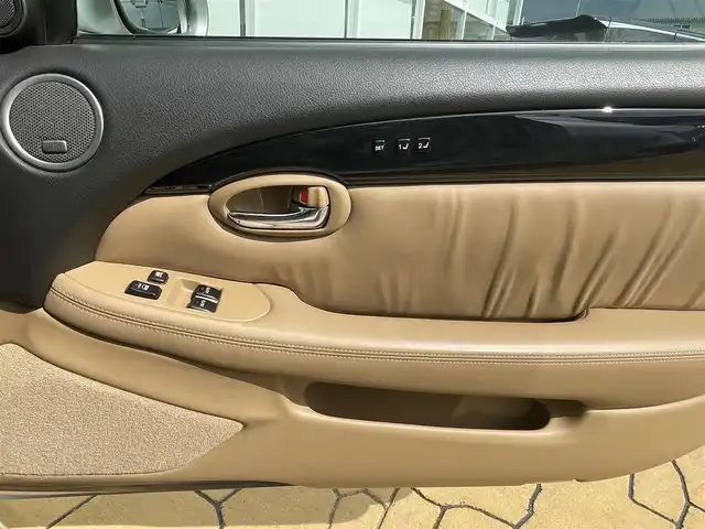 レクサス ＳＣ 430 宮崎県 2006(平18)年 4万km コスモシルバー マークレビンソン　レザーシート　純正ナビ　ＥＴＣ　クルーズコントロール　ＨＩＤオートライト　純正１８ＡＷ